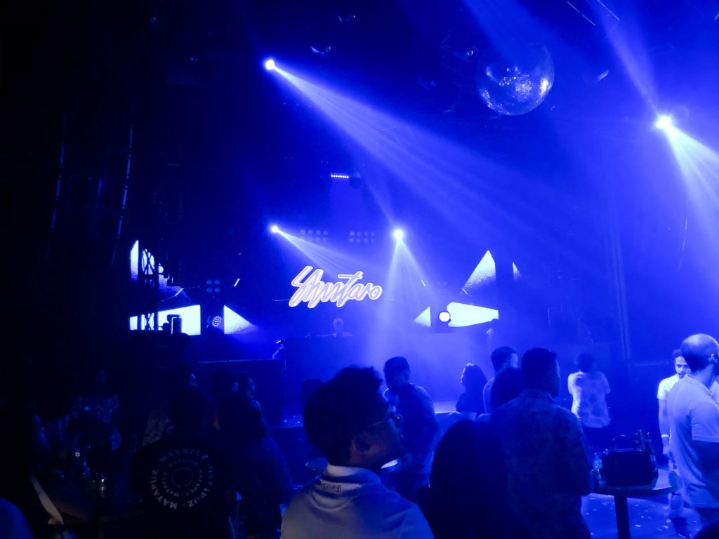 lxxy bali club neon lights 