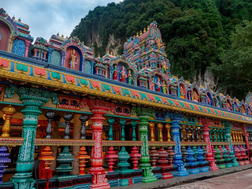 batu caves temple weather opening hours