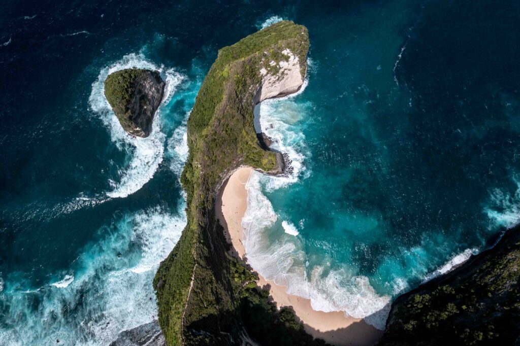 Kelingking Beach drone shot nusa penida dangerous Bali cliff