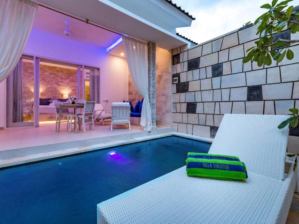 Cocotoa Boutique Hotel & Villa private pool sunbeds outdoor lounge