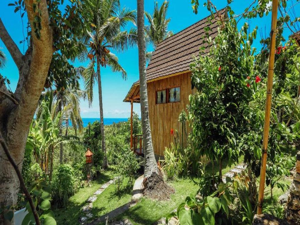 atuh forest cottage nusa penida jungle cabin