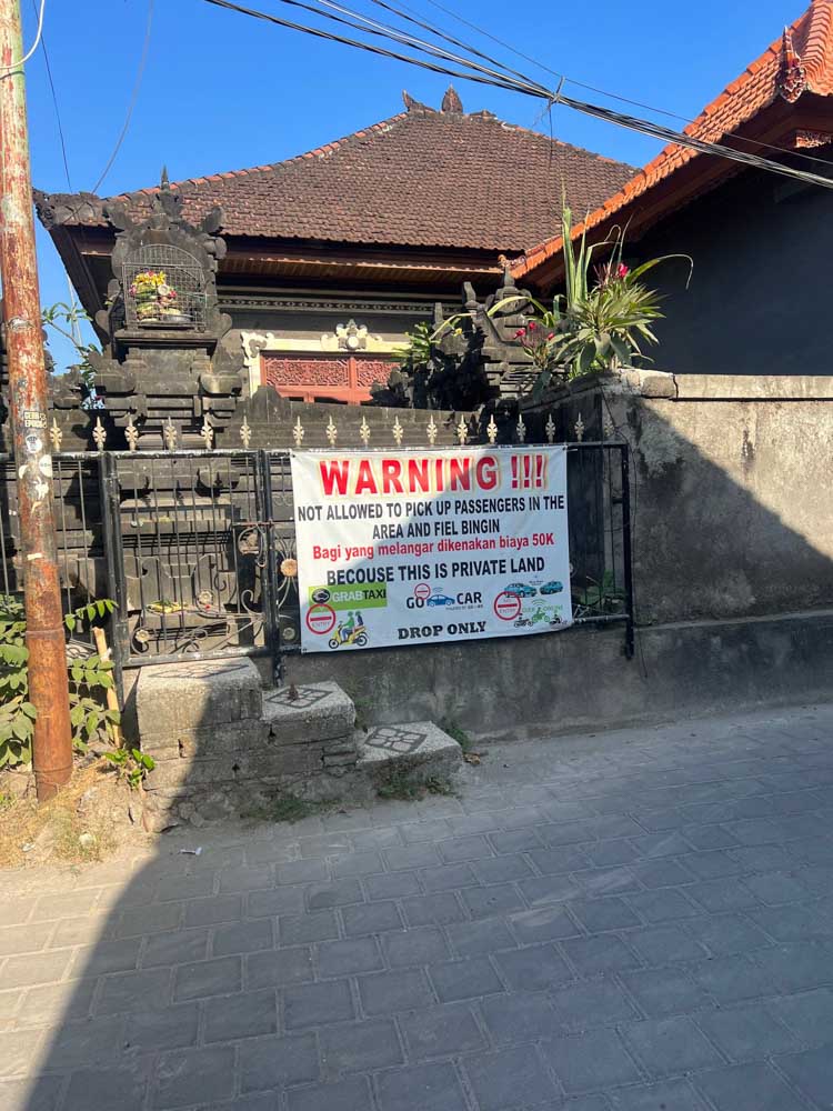 no gojek or grab zone at bingin beach in uluwatu transport