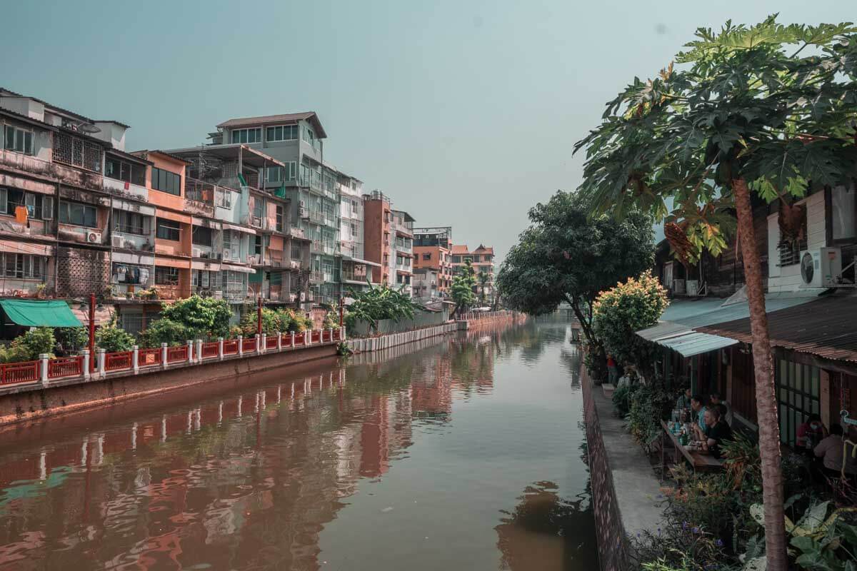 "Suvarnabhumi Apartment"