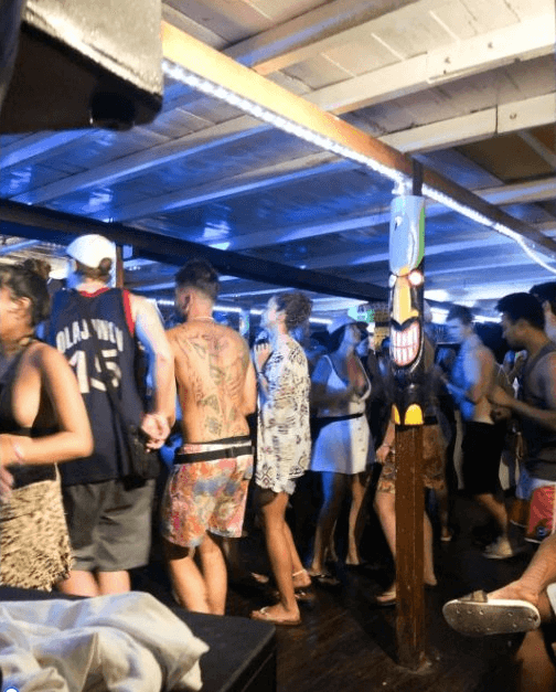 jiggy boat party gili trawangan dance floor dj