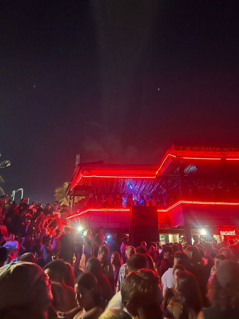 sand bar in batu bolong one of the best nightclubs in canggu to dance on the beach