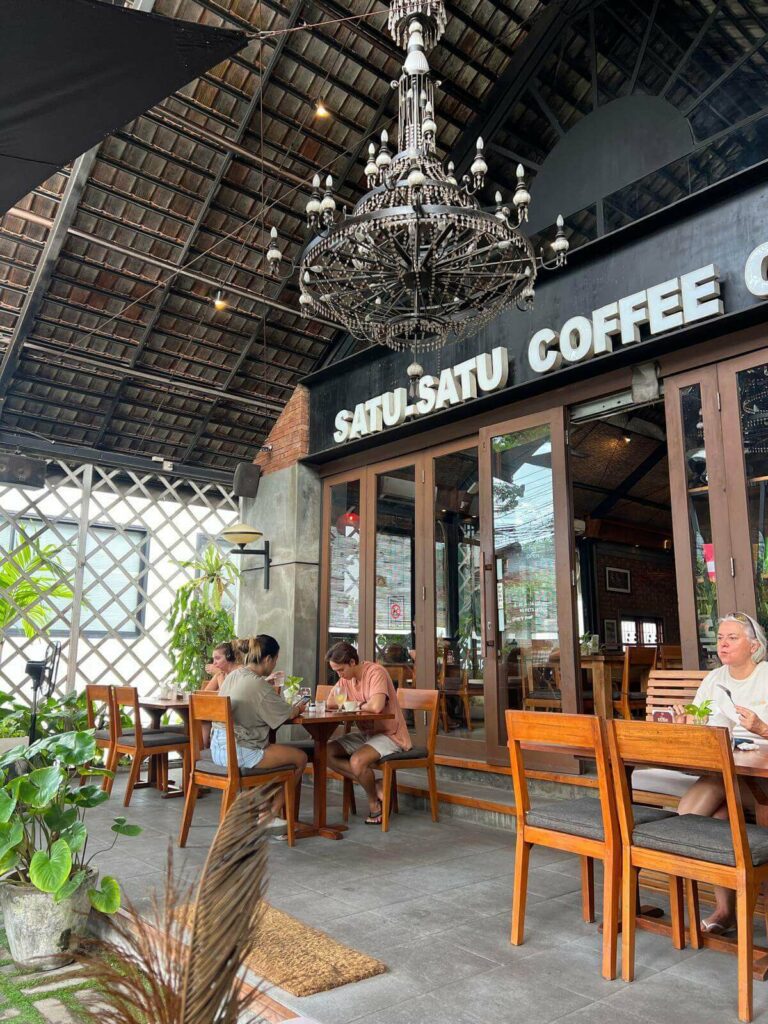 Satu Satu coffee outdoor terrace